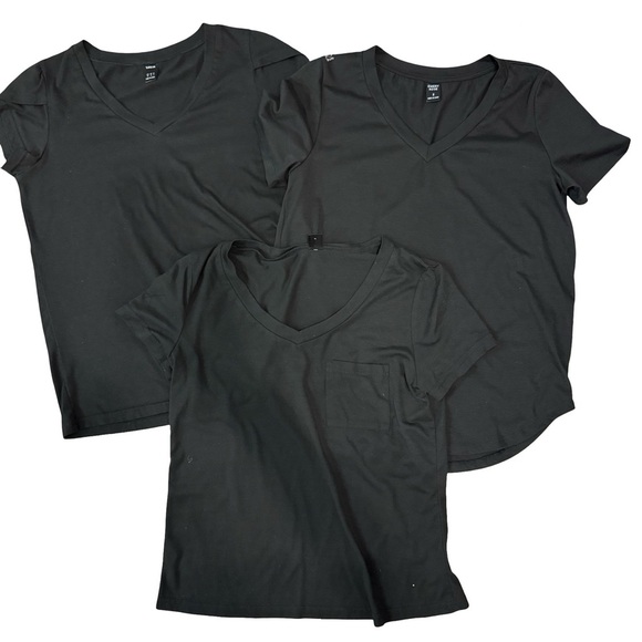 Black V-Neck Tee Bundle 3-Pack Basic Short Sleeve Tops Size Small - Picture 1 of 5